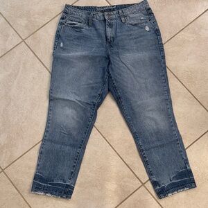 Universal Thread Faded Blue High Rise Straight Jeans